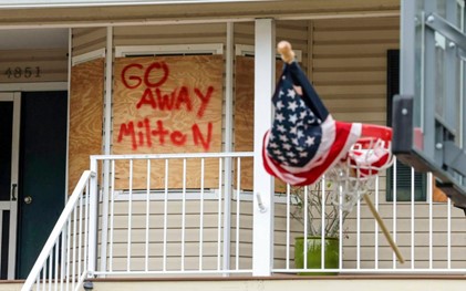 Boarded up building in Florida 